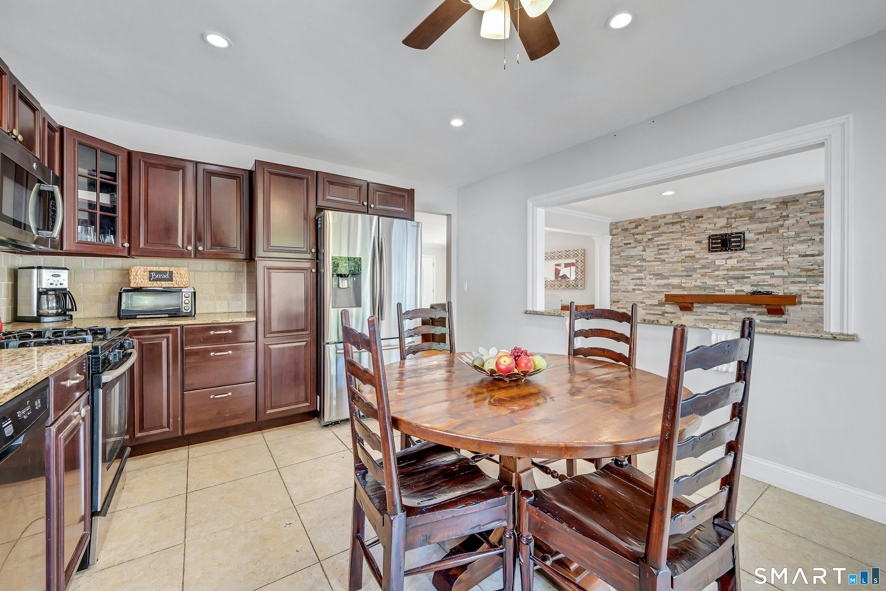 17 Thornhill Road Greenwich CT 06878