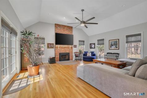 851 South Street Middlebury CT 06762