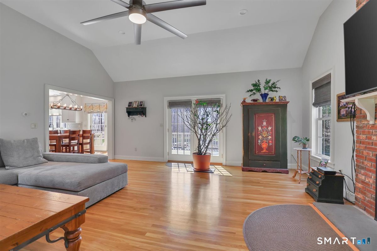 851 South Street Middlebury CT 06762