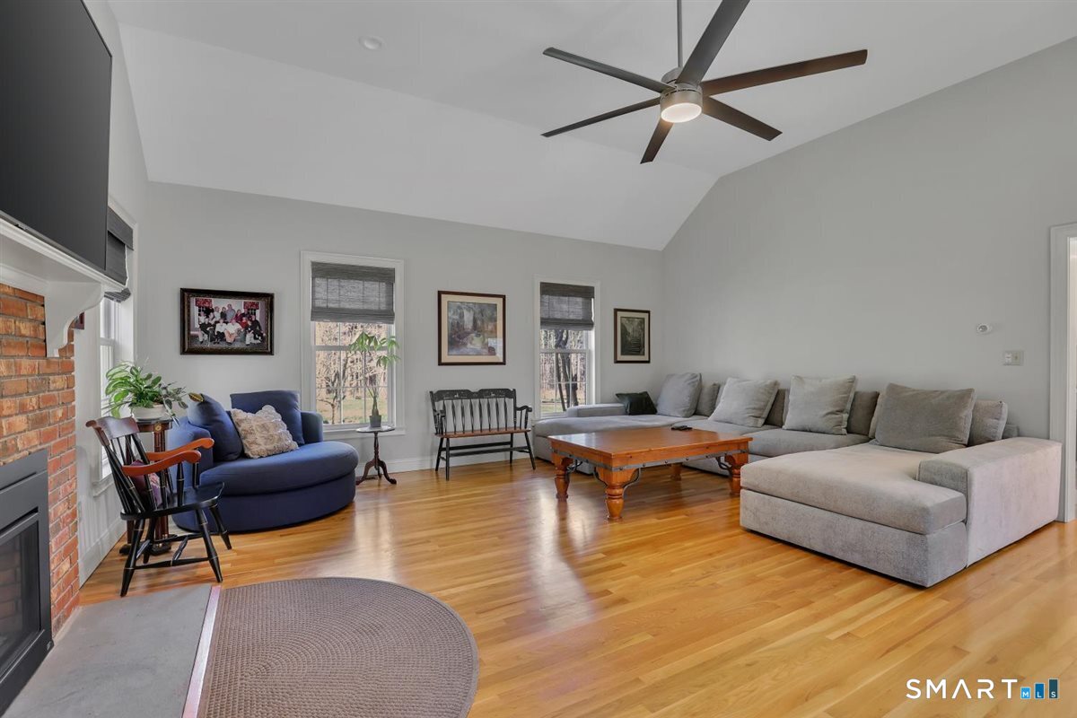 851 South Street Middlebury CT 06762
