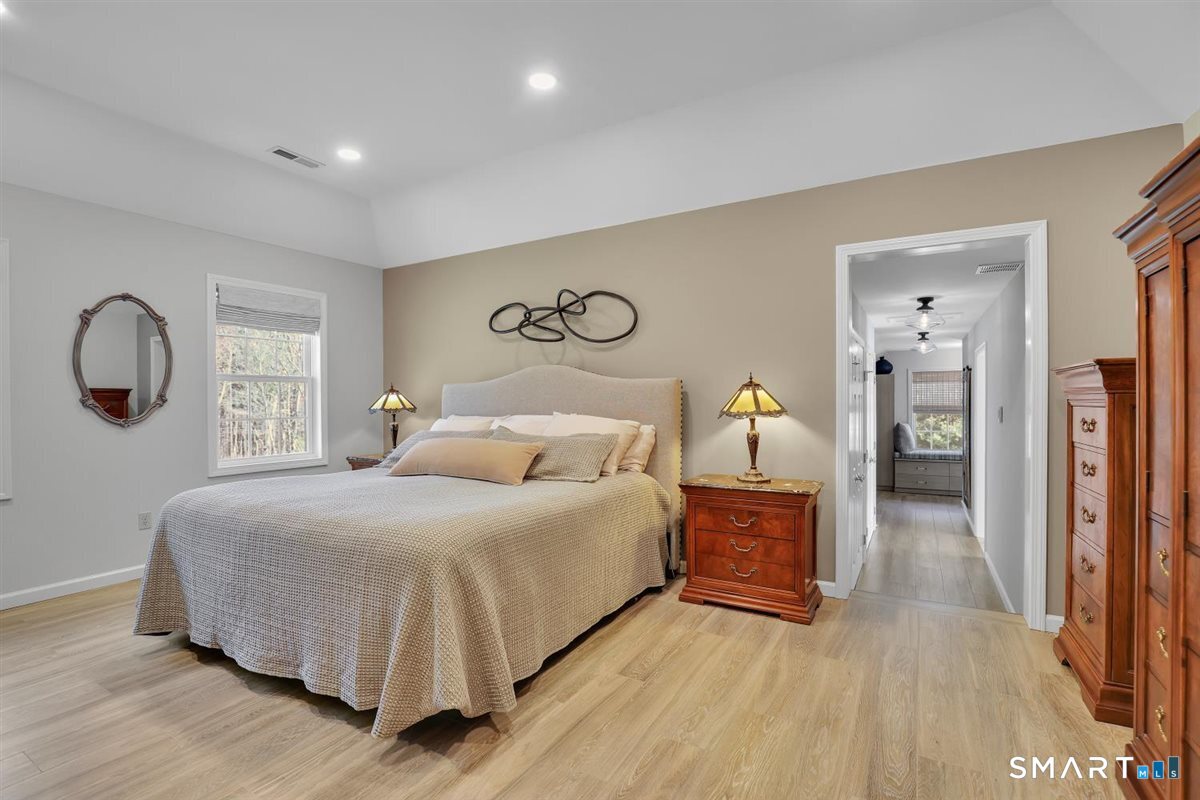 851 South Street Middlebury CT 06762