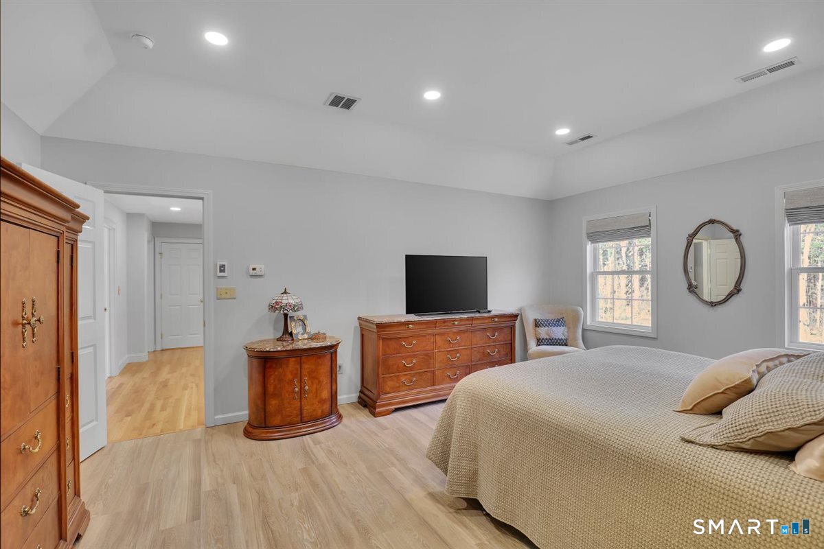 851 South Street Middlebury CT 06762
