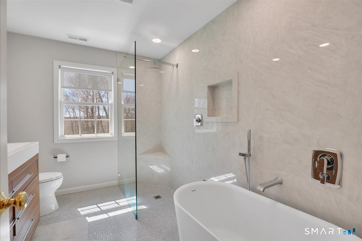 851 South Street Middlebury CT 06762