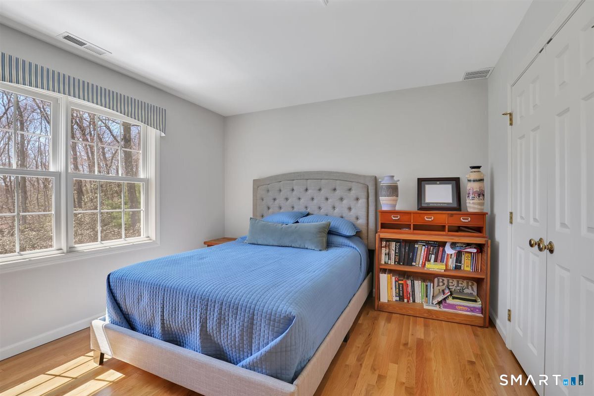 851 South Street Middlebury CT 06762