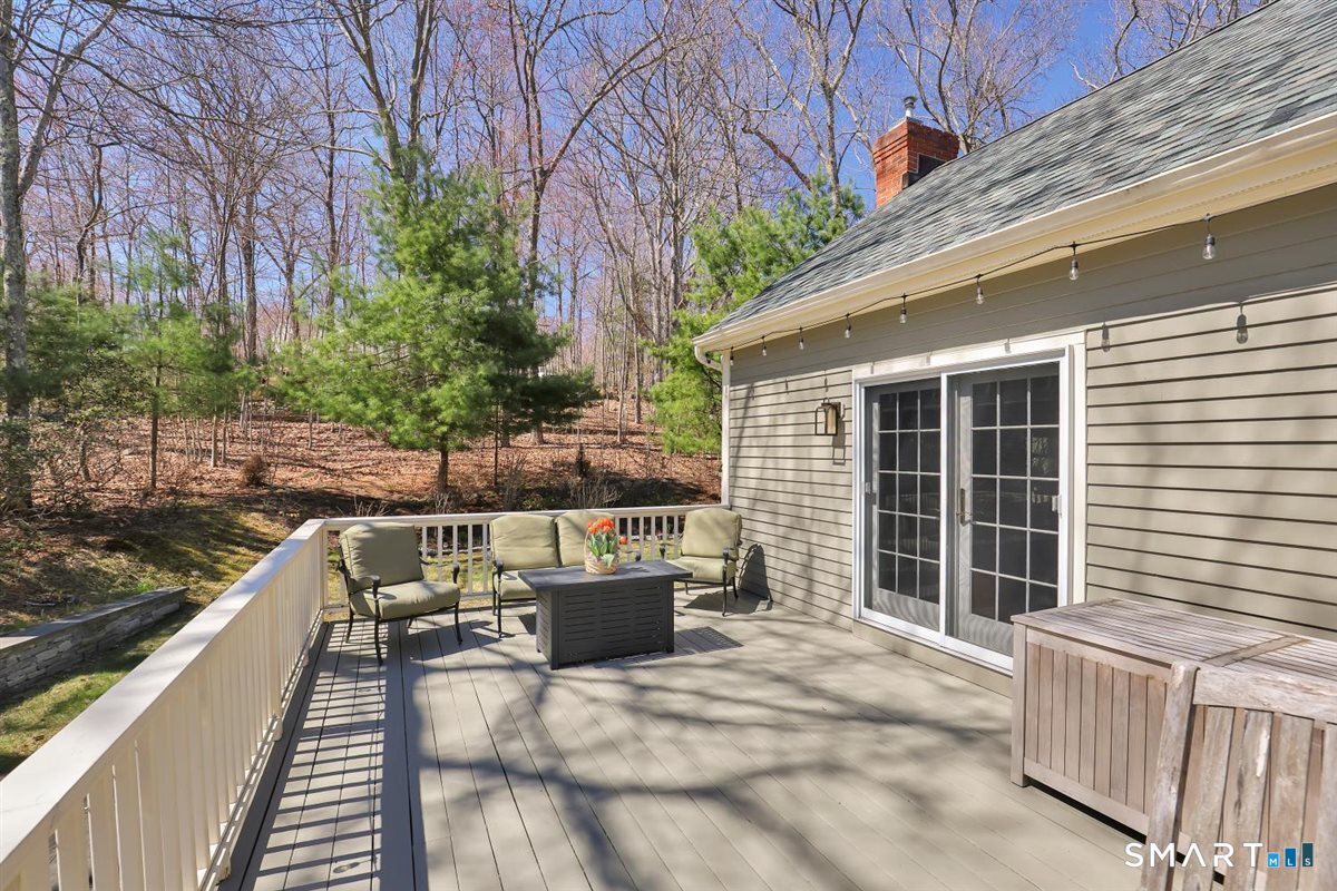 851 South Street Middlebury CT 06762