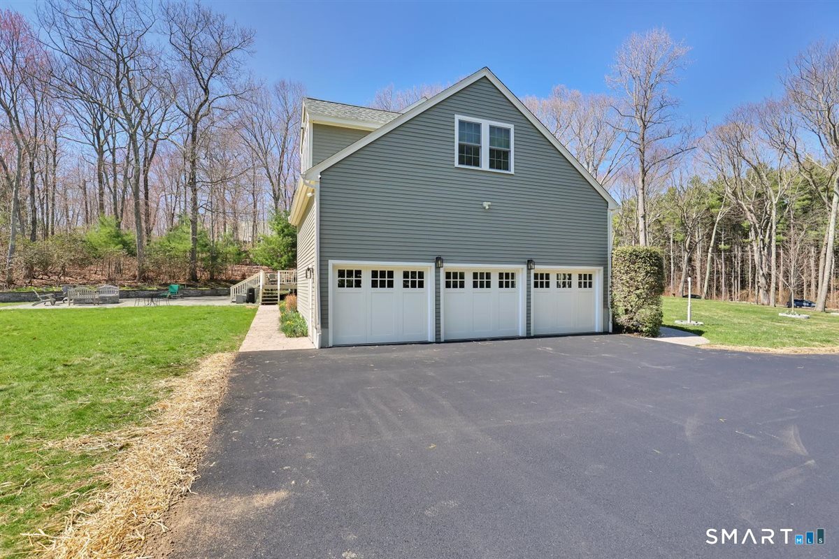 851 South Street Middlebury CT 06762