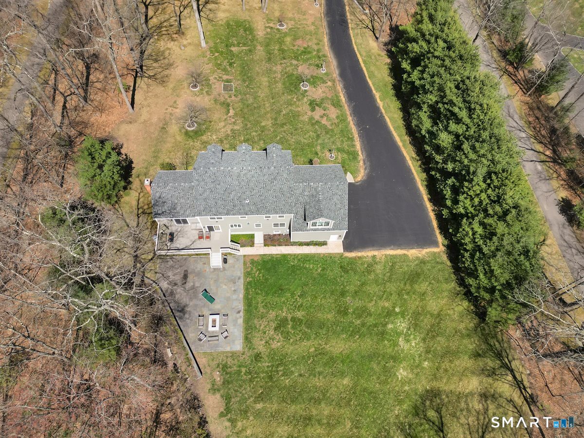 851 South Street Middlebury CT 06762