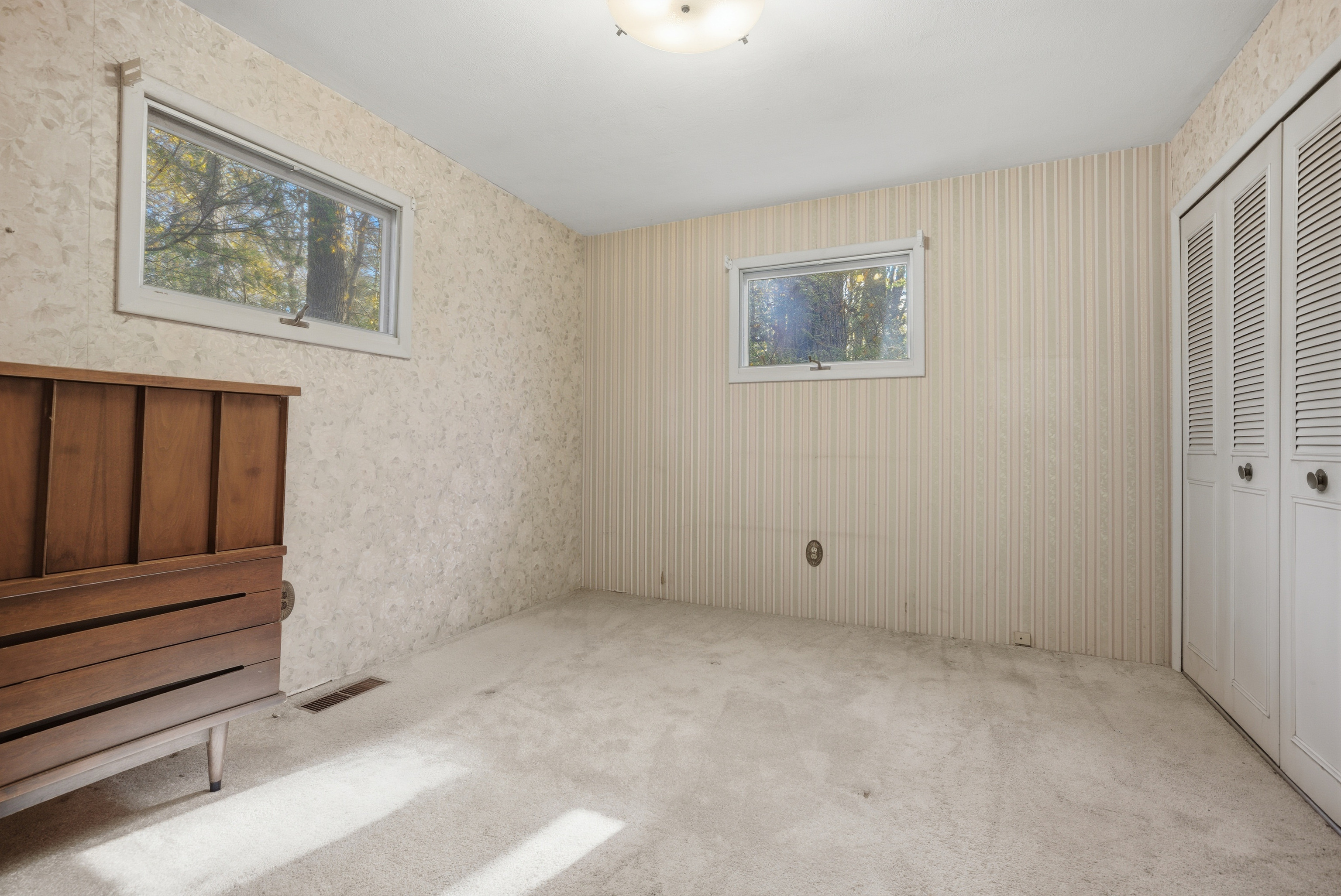 27 Carol Street Danbury CT 06810