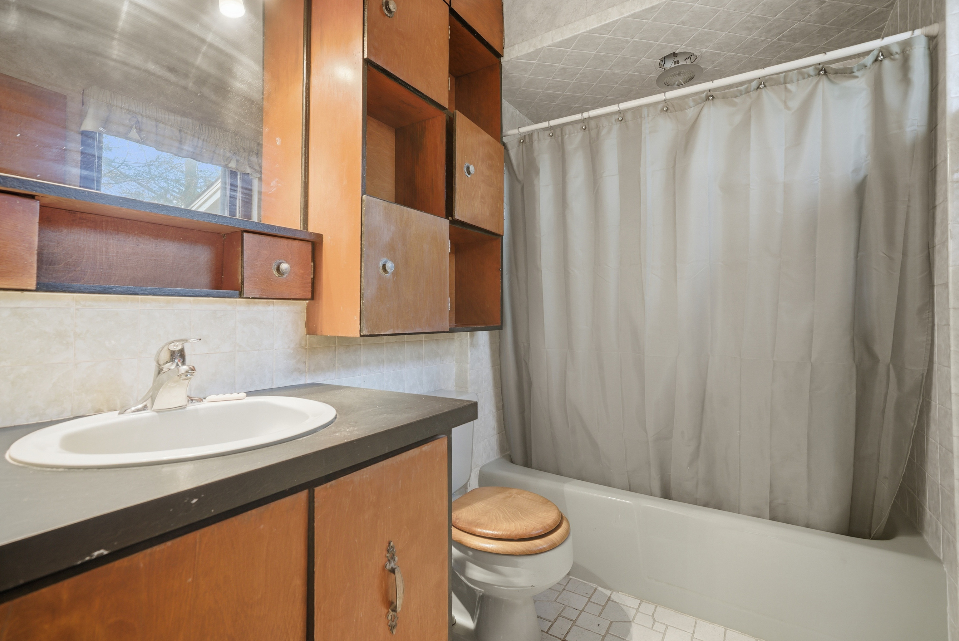 27 Carol Street Danbury CT 06810