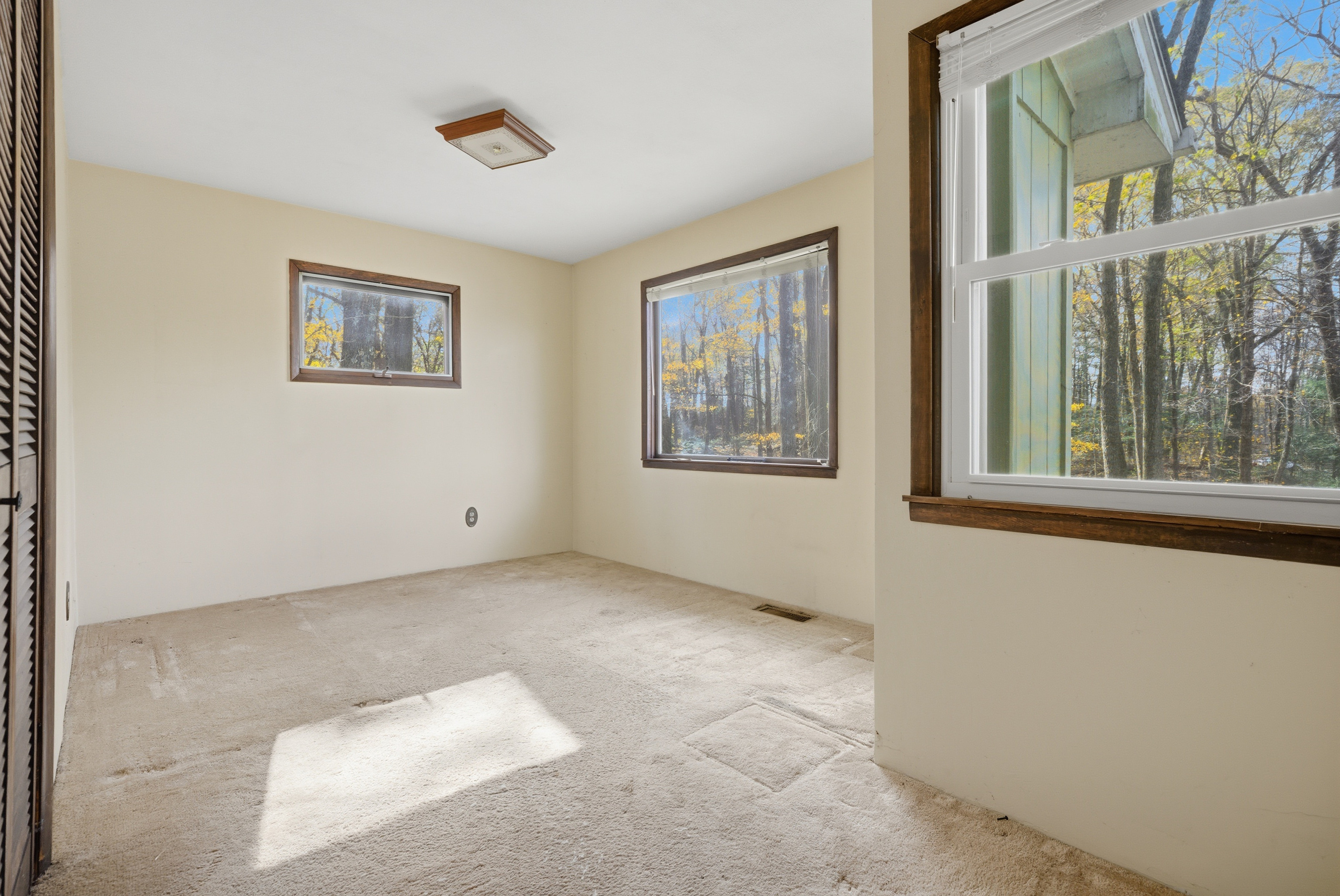 27 Carol Street Danbury CT 06810