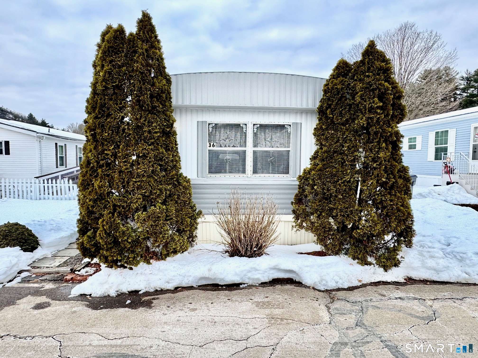 1070 Amity Road Bethany CT 06524