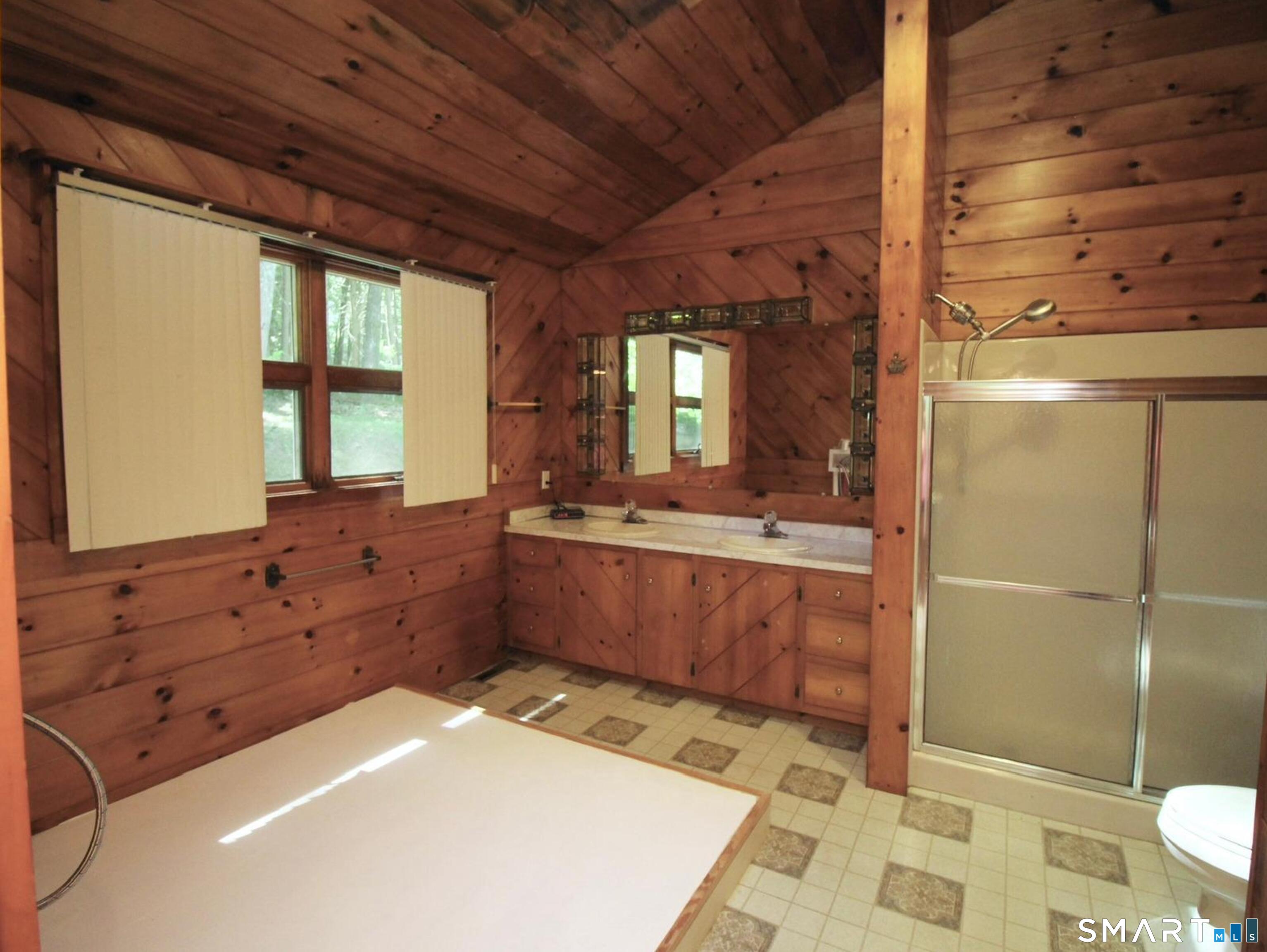 60 Lyon Road Woodstock CT 06282