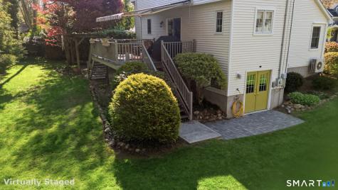 12 Lindros Lane Waterford CT 06385