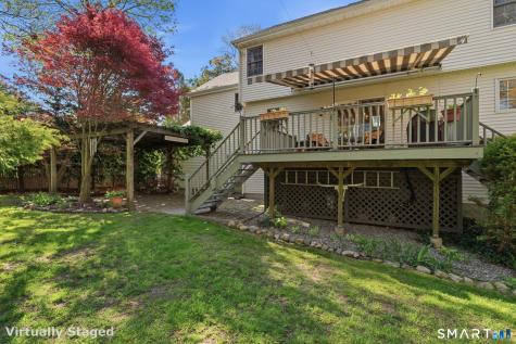12 Lindros Lane Waterford CT 06385