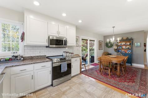 12 Lindros Lane Waterford CT 06385