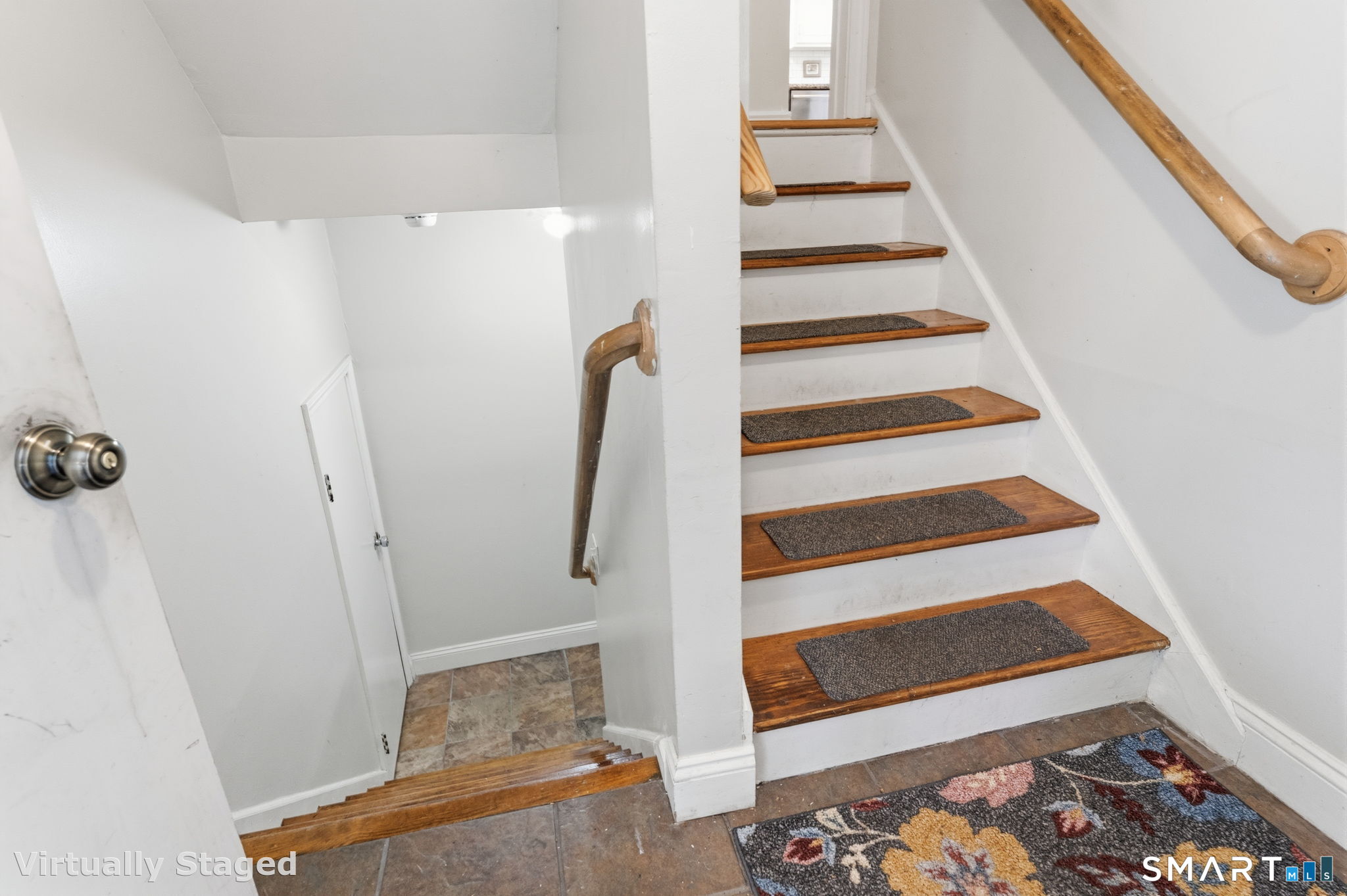12 Lindros Lane Waterford CT 06385