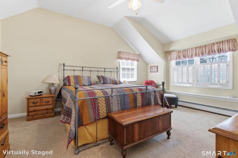 12 Lindros Lane Waterford CT 06385