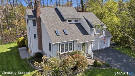 12 Lindros Lane Waterford CT 06385