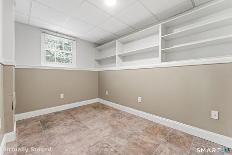 12 Lindros Lane Waterford CT 06385