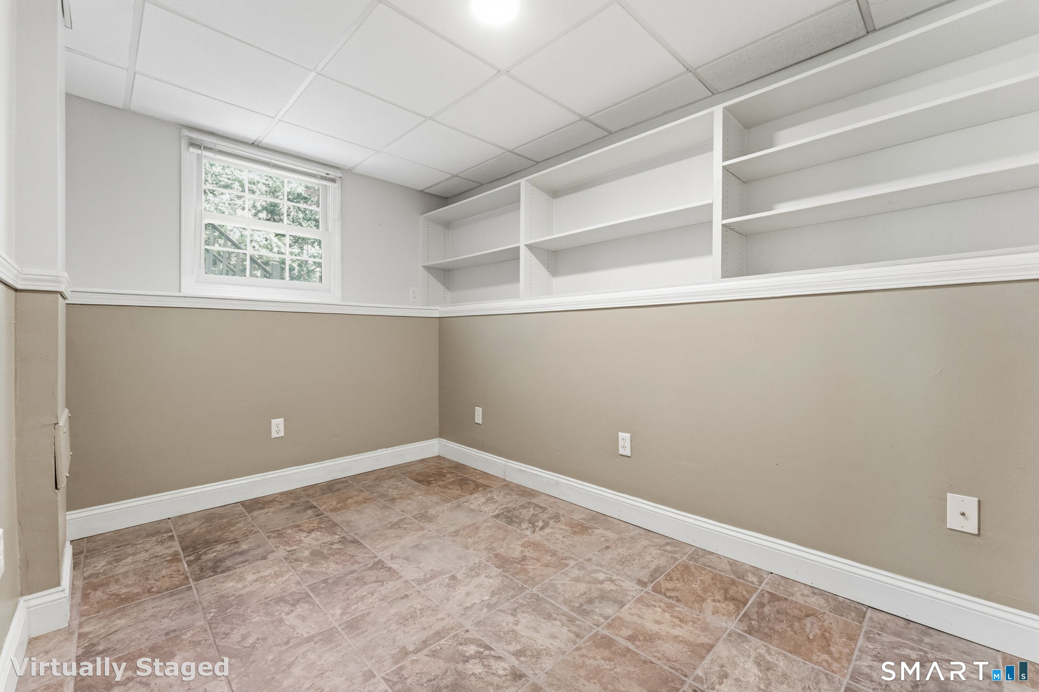 12 Lindros Lane Waterford CT 06385