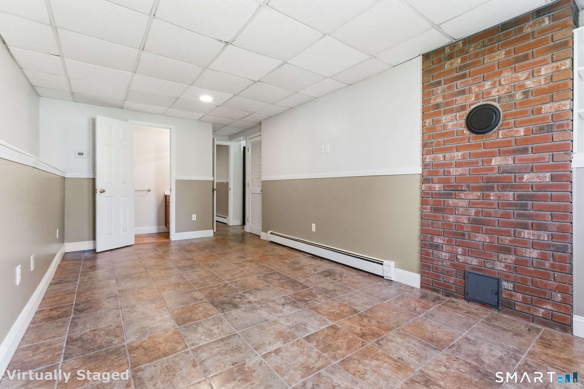 12 Lindros Lane Waterford CT 06385