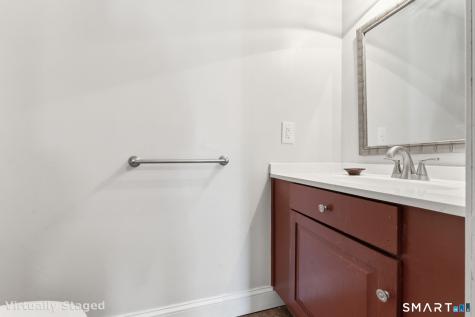 12 Lindros Lane Waterford CT 06385