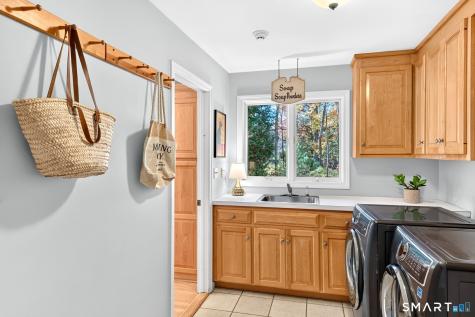 99 Fiddlehead Way Canton CT 06019