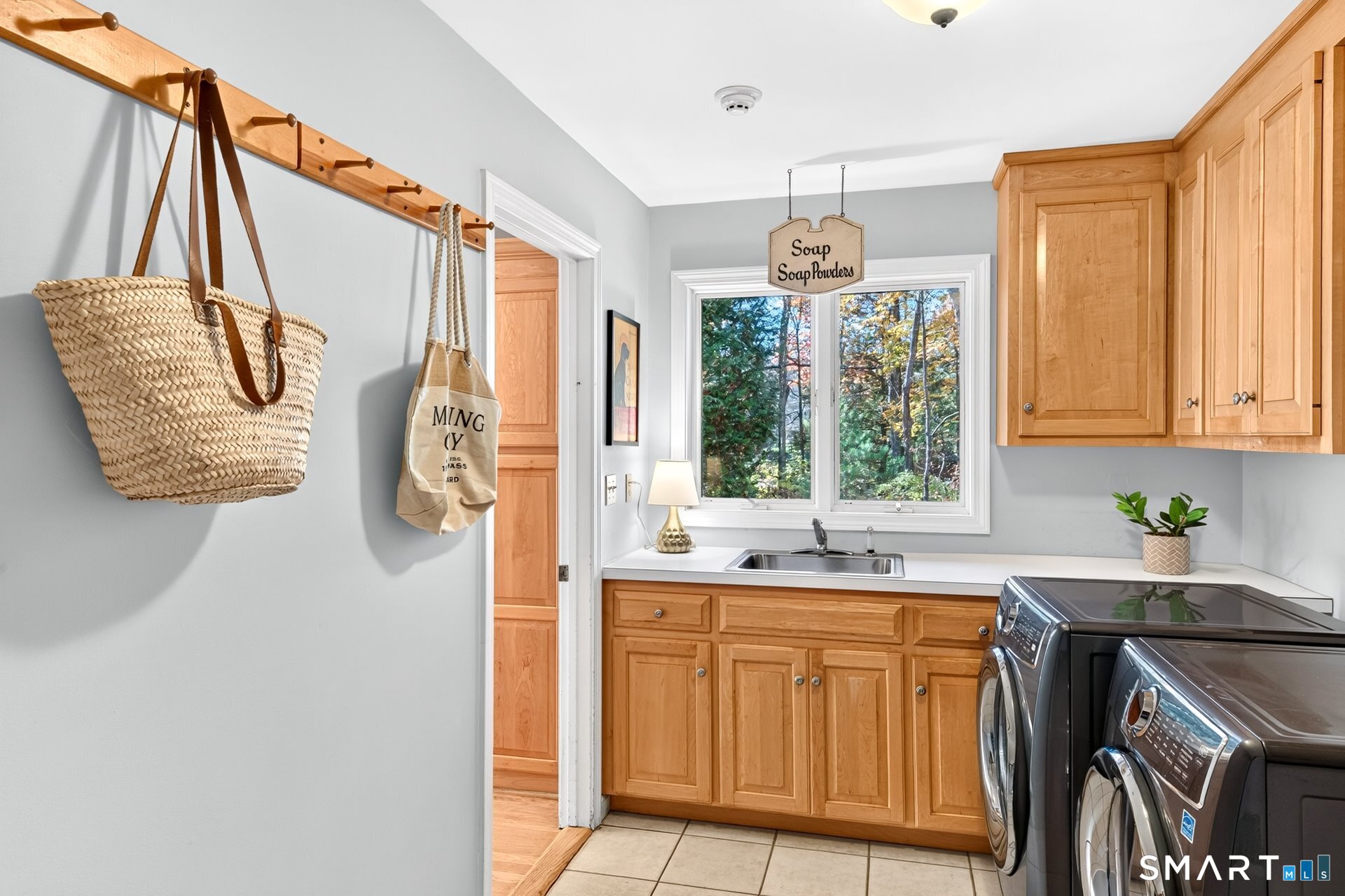 99 Fiddlehead Way Canton CT 06019