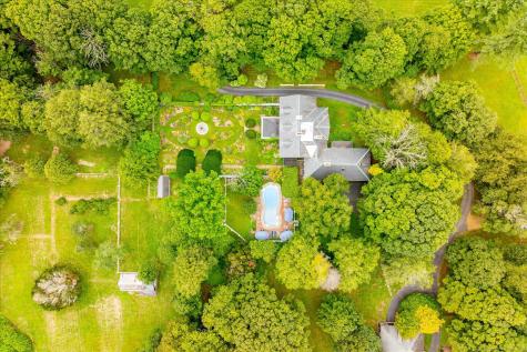 357 Wrights Crossing Road Pomfret CT 06259