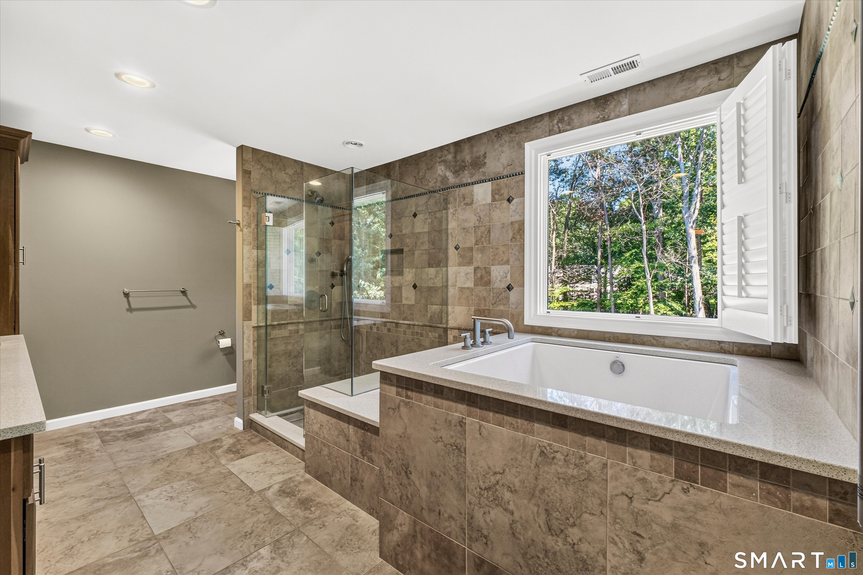 29 Maplewood Drive Danbury CT 06811