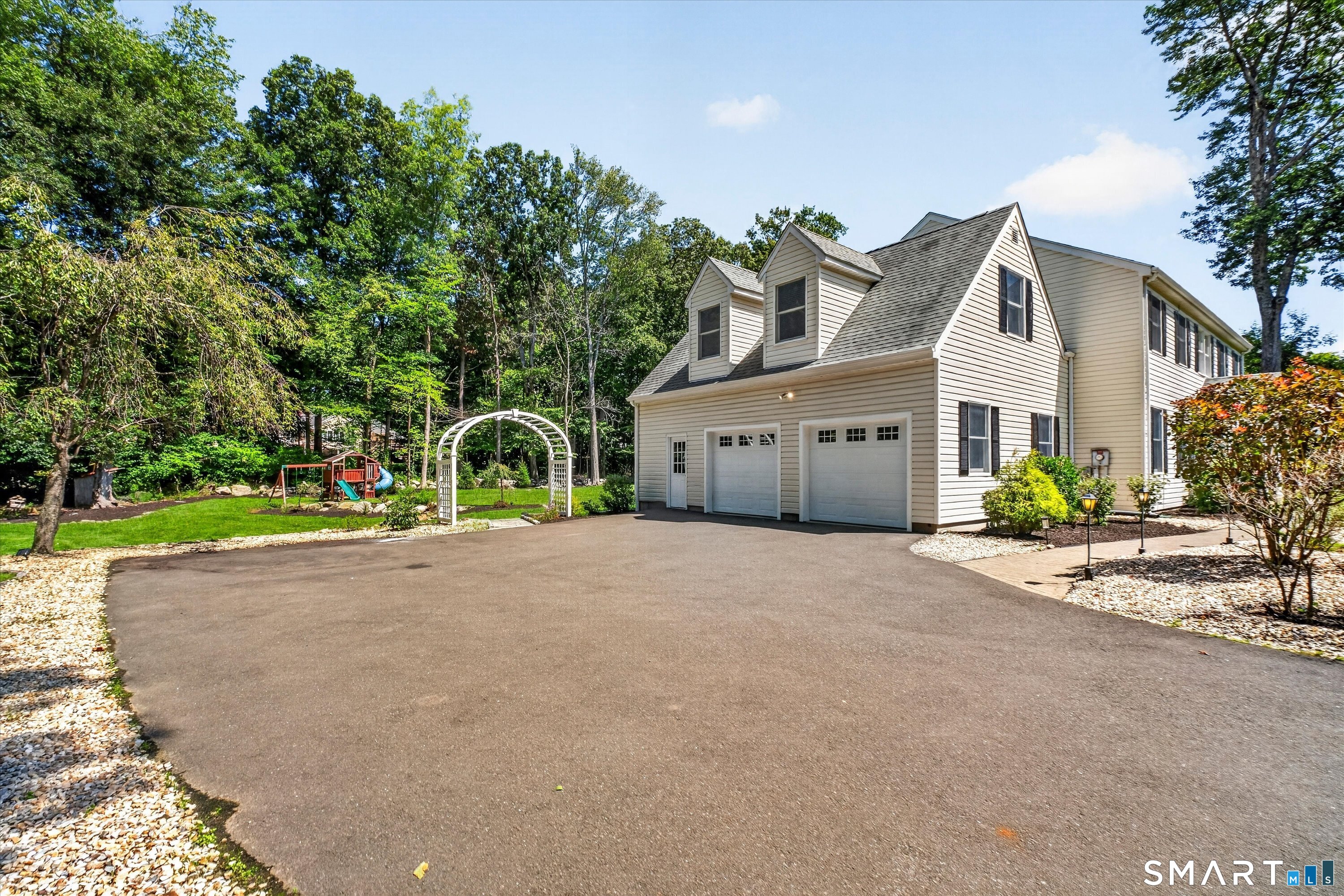 29 Maplewood Drive Danbury CT 06811