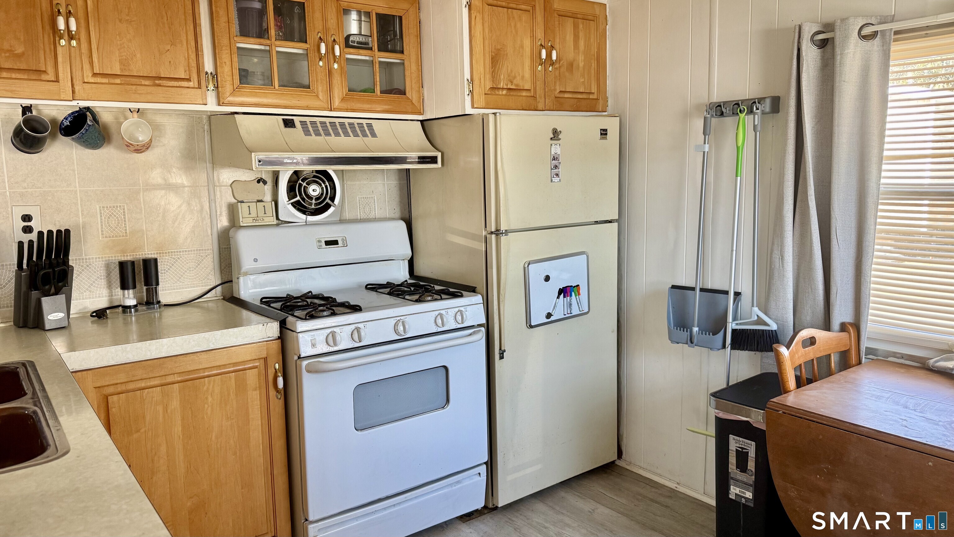 17 Montauk Road East Hartford CT 06118