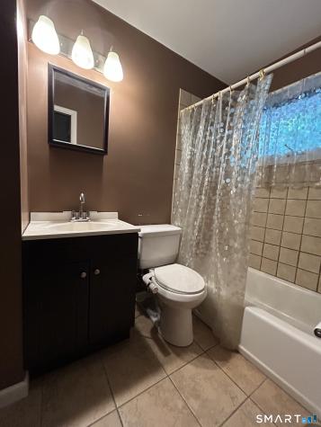 28 Goebel Road Hamden CT 06514