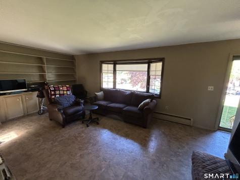 28 Goebel Road Hamden CT 06514
