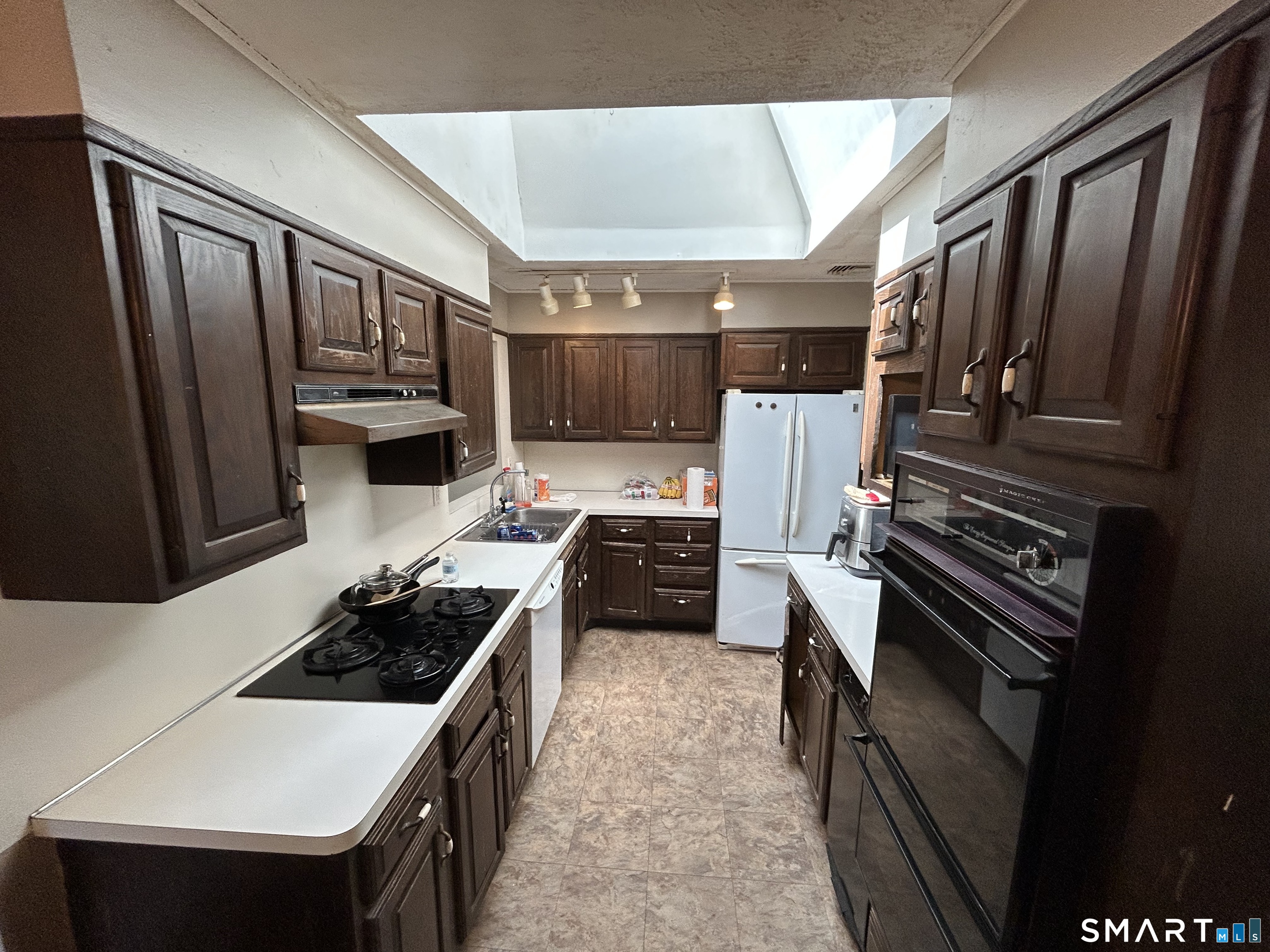 28 Goebel Road Hamden CT 06514
