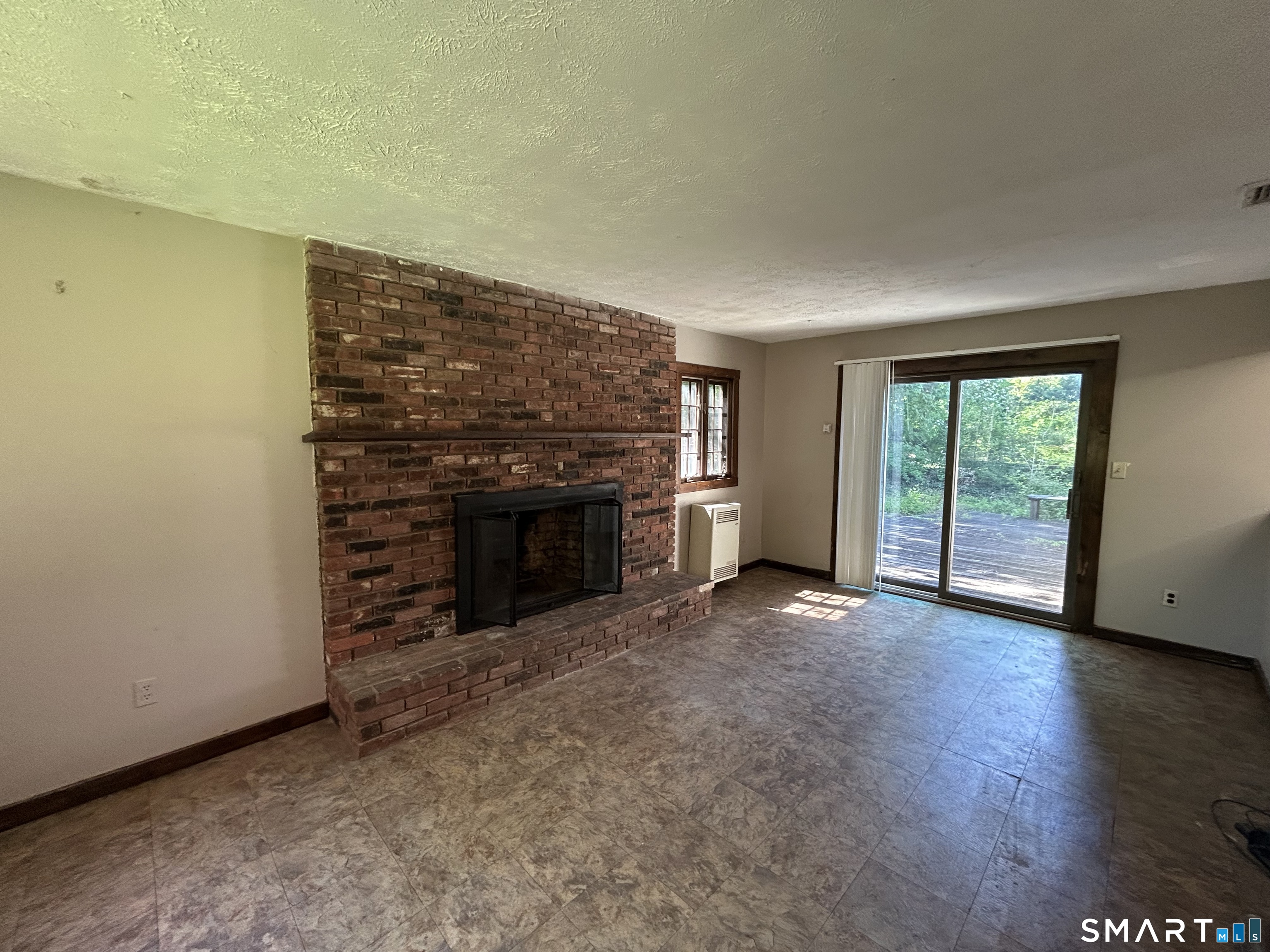 28 Goebel Road Hamden CT 06514