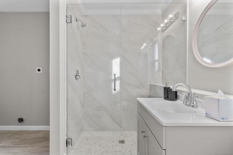 6 Bidwell Terrace Middletown CT 06457