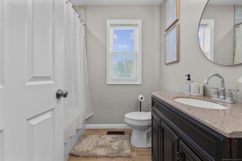 6 Bidwell Terrace Middletown CT 06457