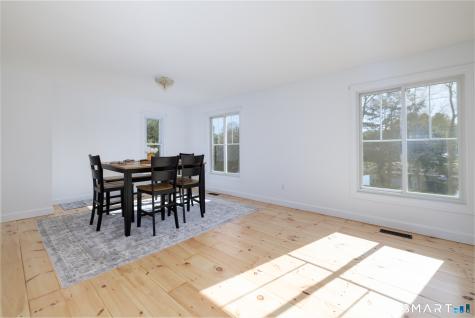 5 Pondside Place Cheshire CT 06410