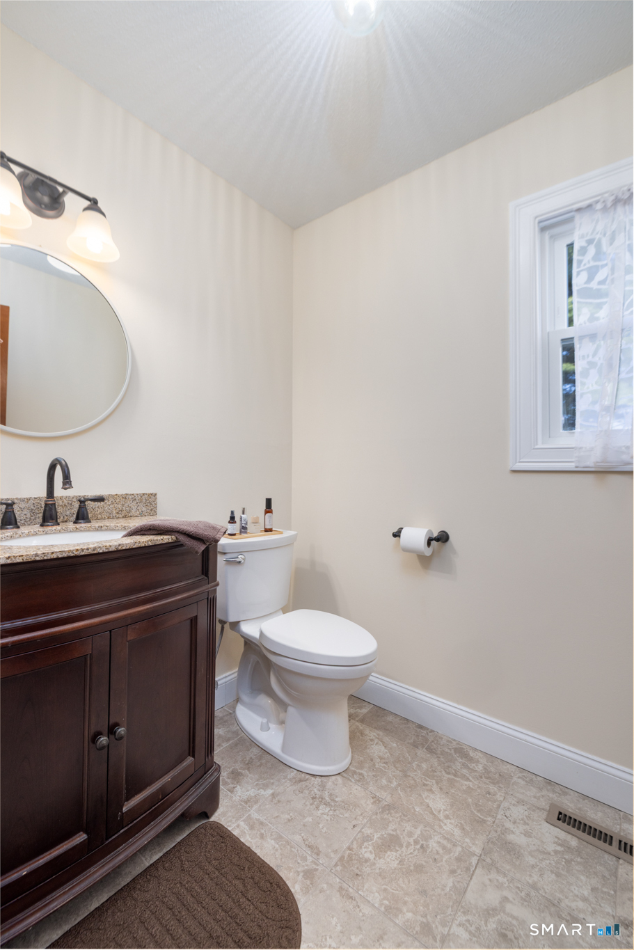 5 Pondside Place Cheshire CT 06410