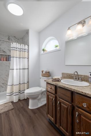 5 Pondside Place Cheshire CT 06410