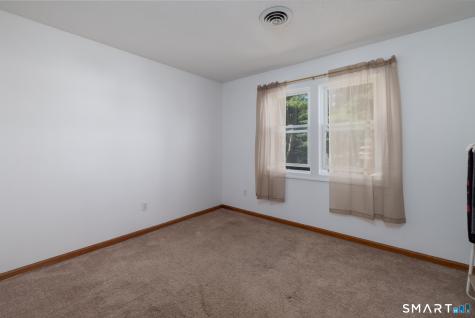 5 Pondside Place Cheshire CT 06410