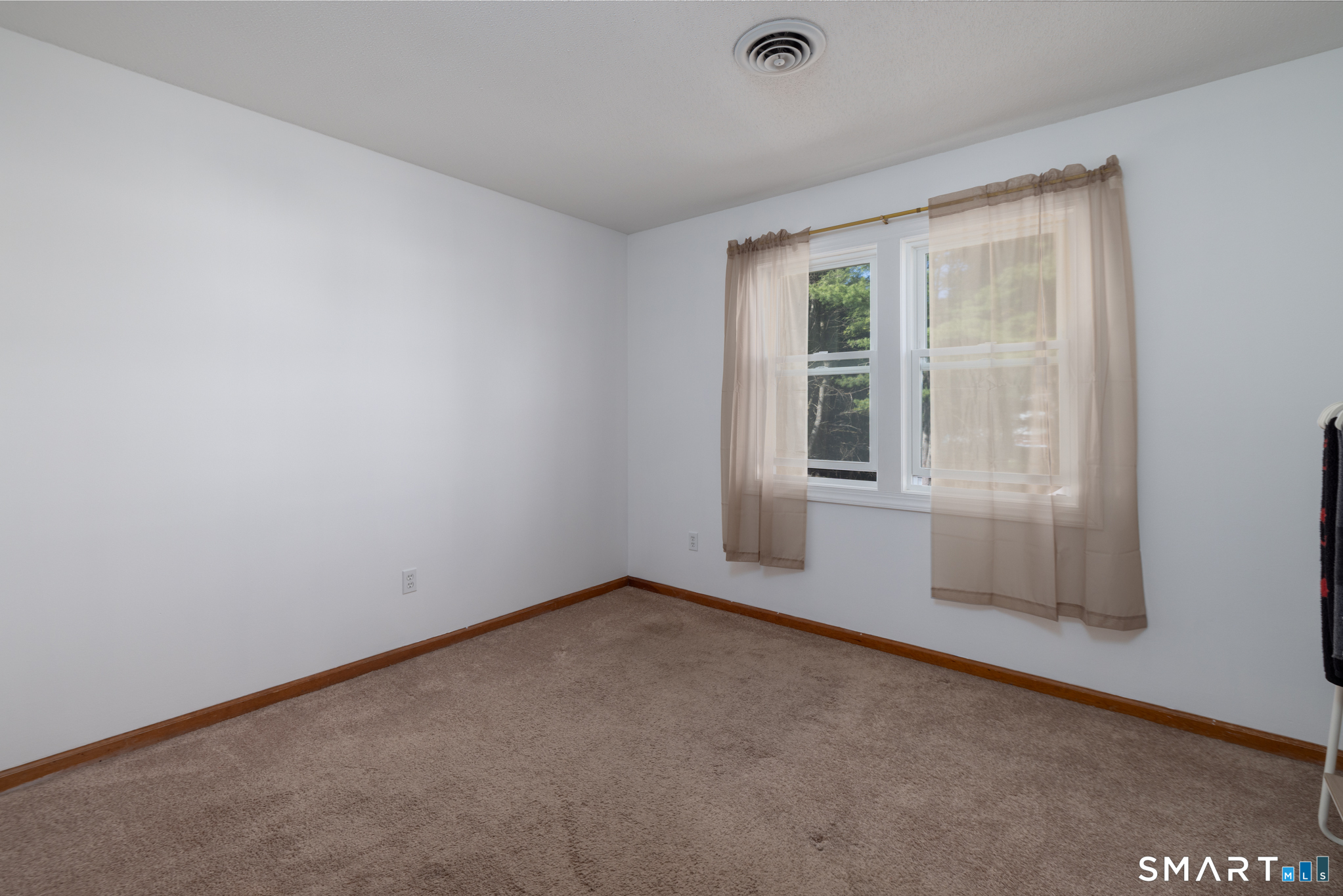 5 Pondside Place Cheshire CT 06410