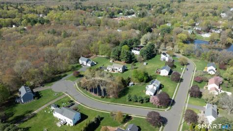 5 Pondside Place Cheshire CT 06410