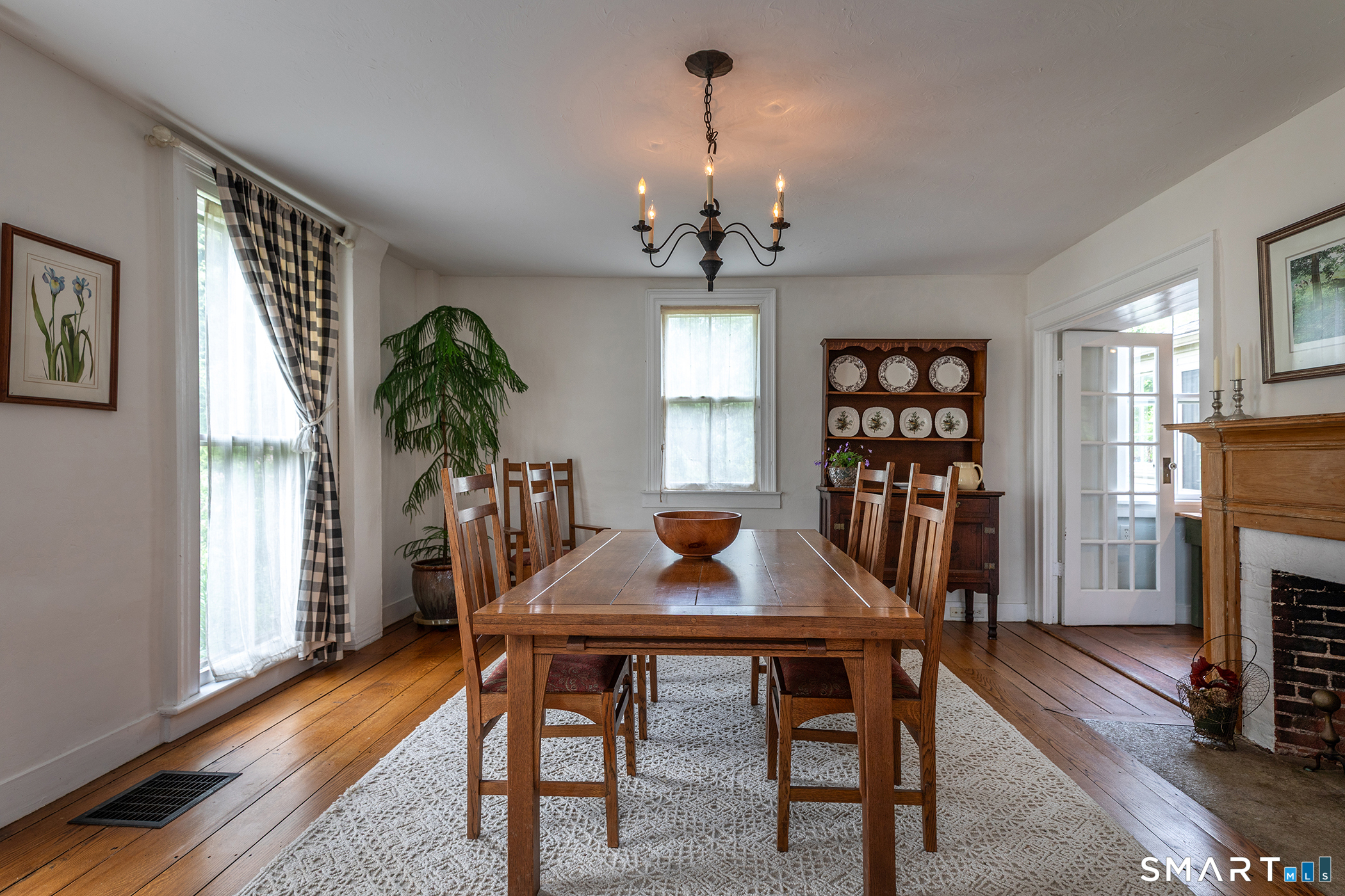 54 School Street Woodbury CT 06798