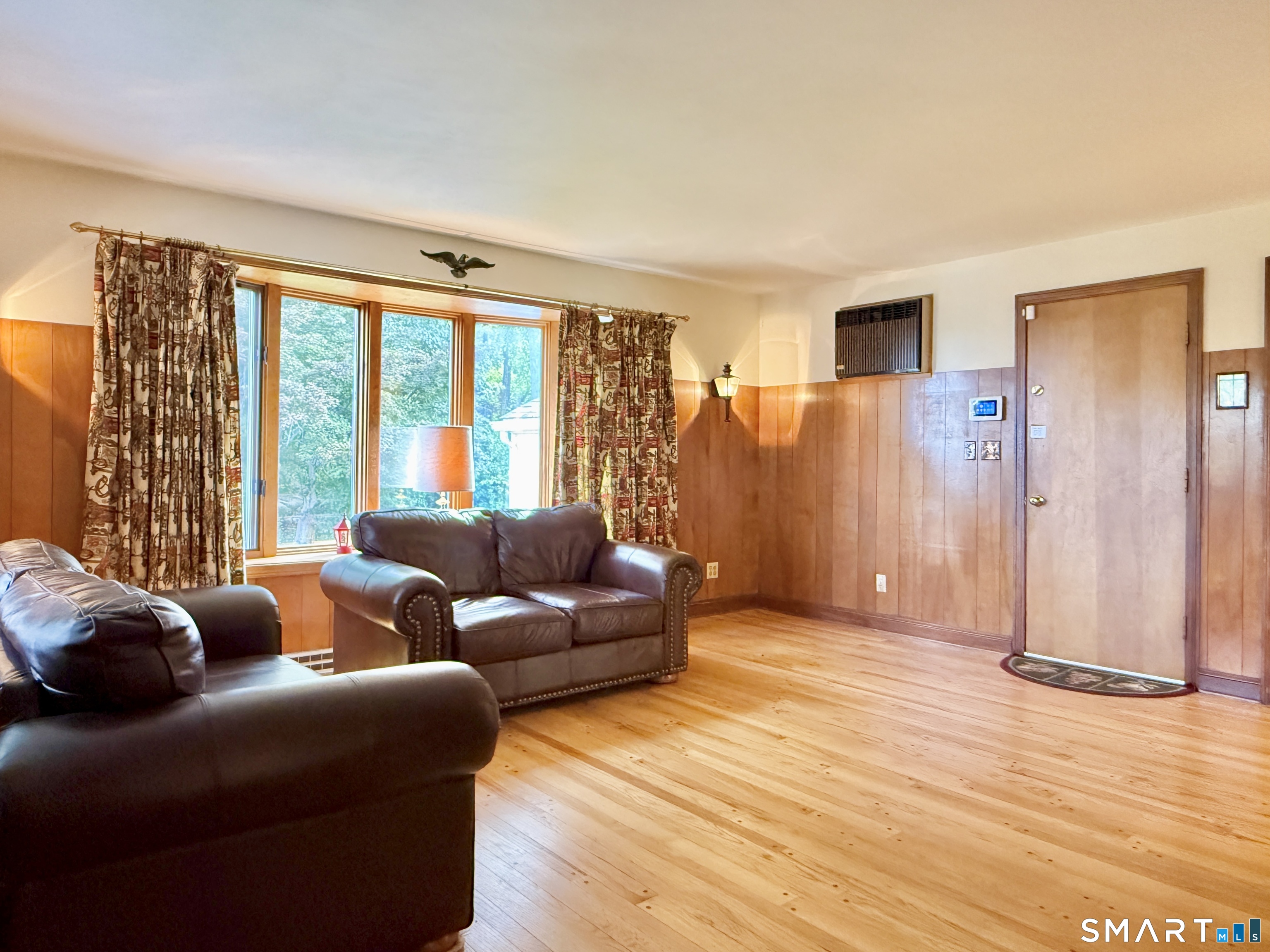 16 Aron Avenue Waterbury CT 06708