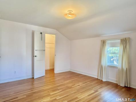 16 Aron Avenue Waterbury CT 06708