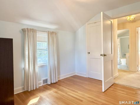 16 Aron Avenue Waterbury CT 06708