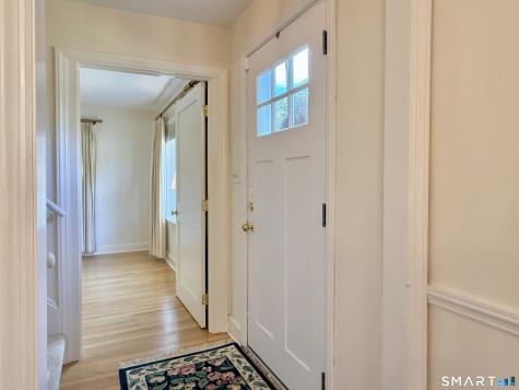16 Aron Avenue Waterbury CT 06708