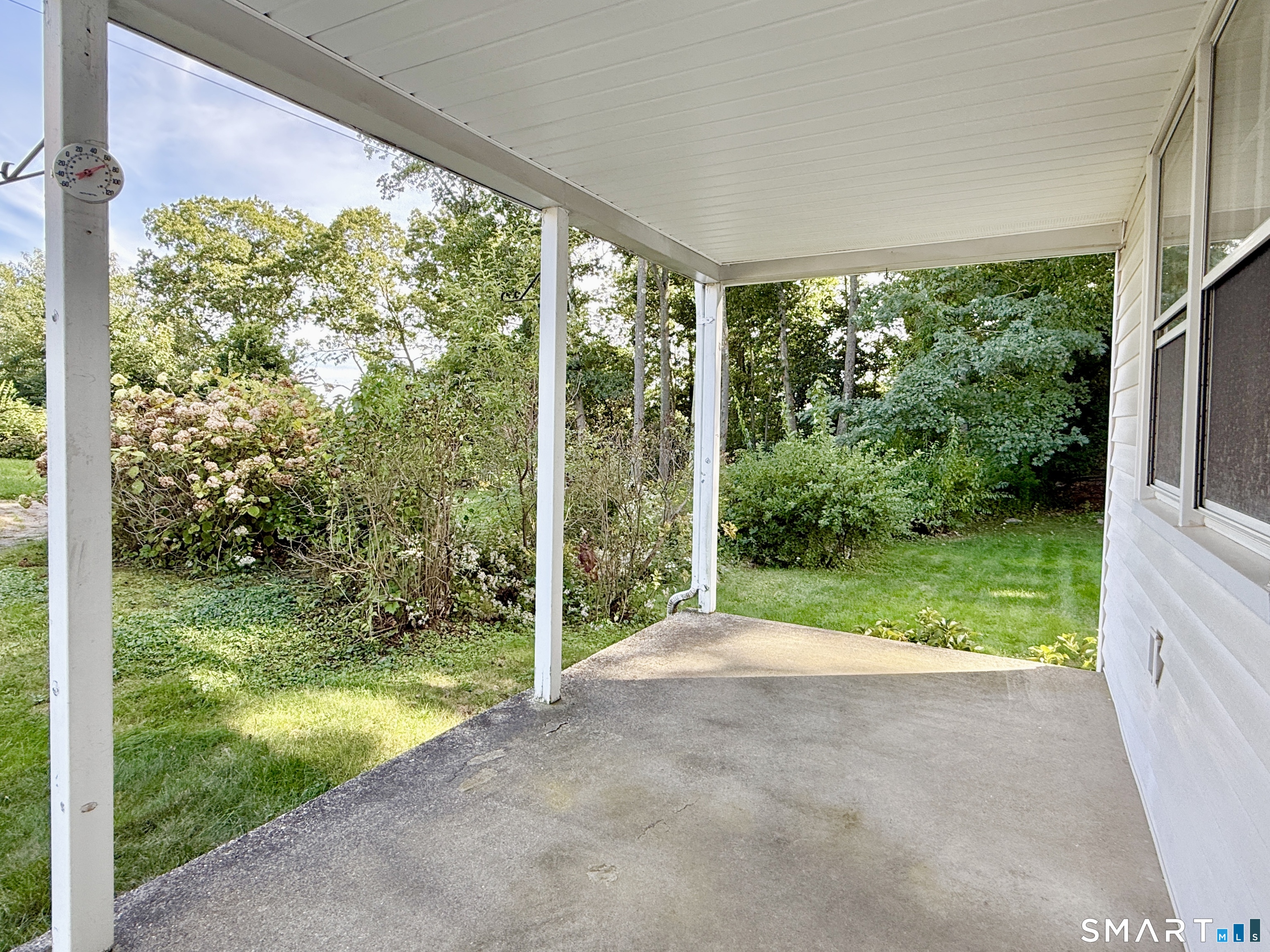 16 Aron Avenue Waterbury CT 06708